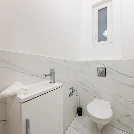 Apartment Marble Royal & Studio- Near The Park