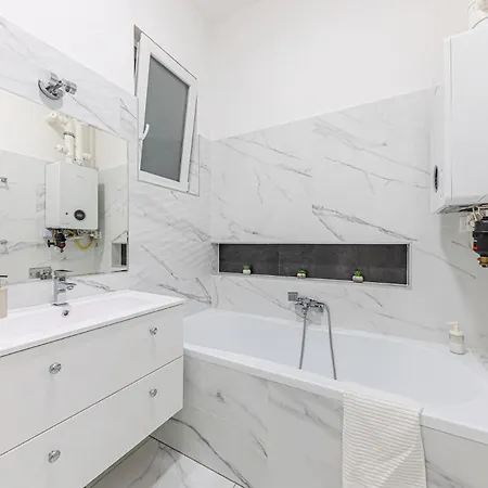 Marble Royal & Studio- Near The Park * Budapeszt